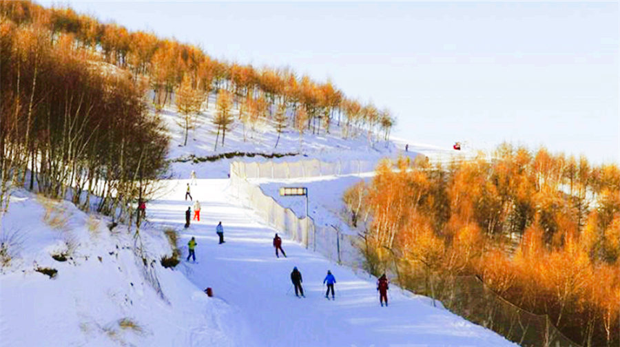 松花江敖其湾滑雪场