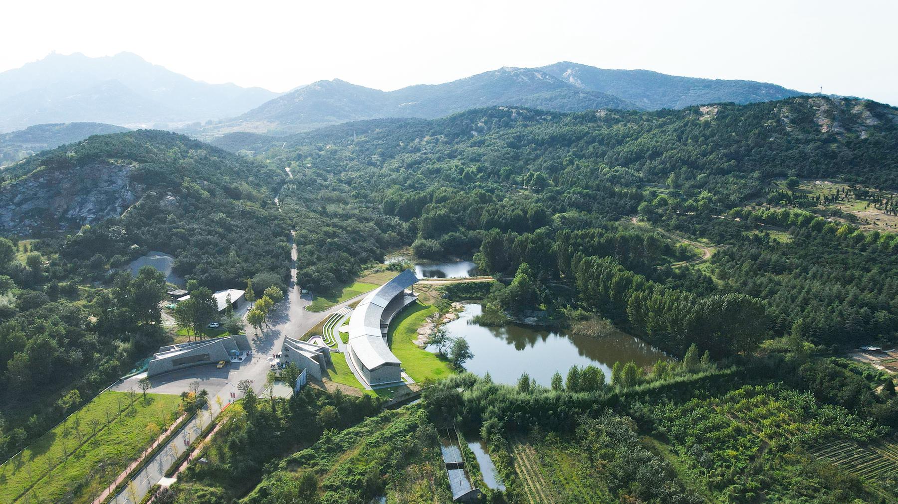 照日驻龙山风景区