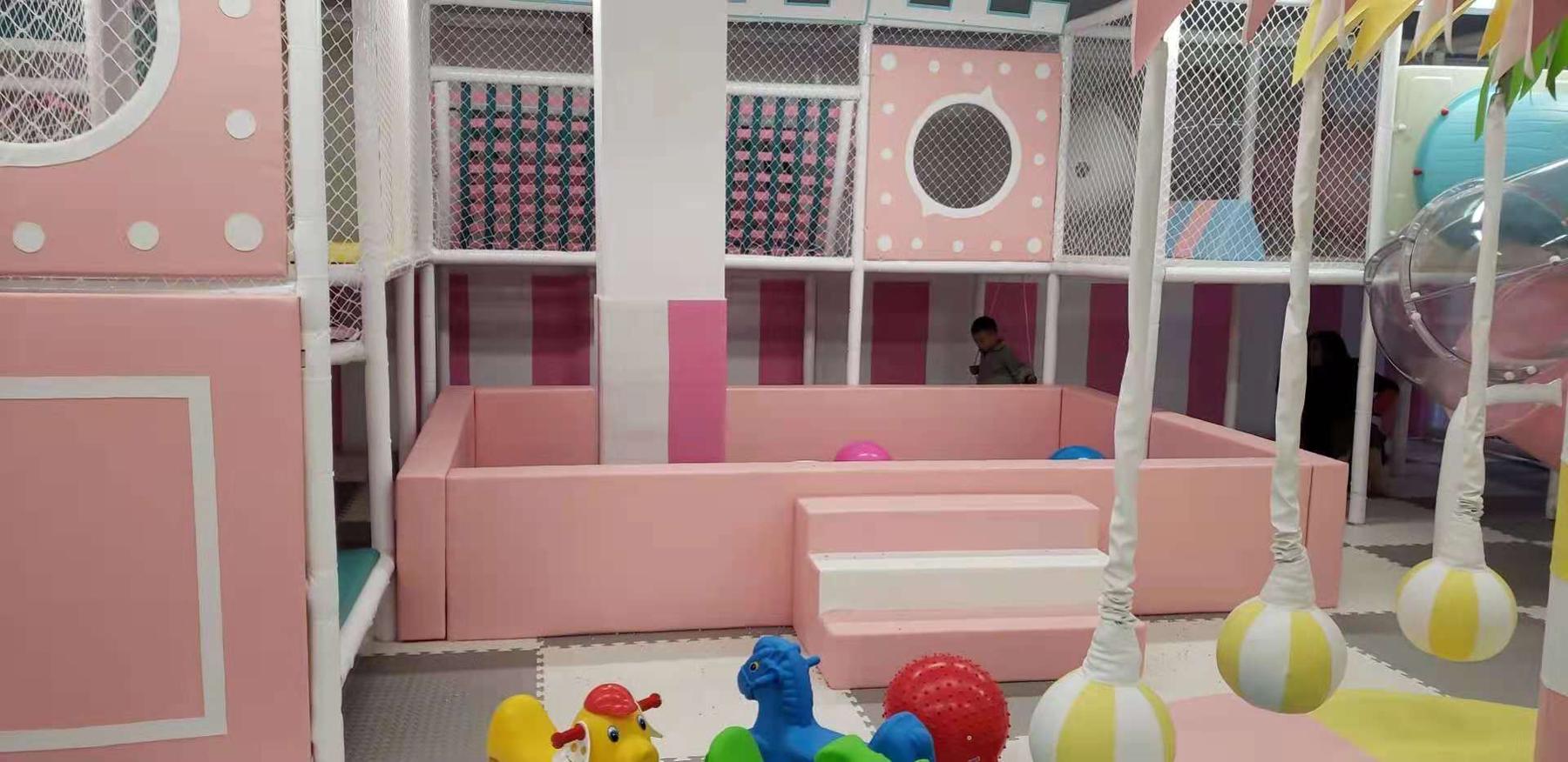 小淘气儿童游乐场