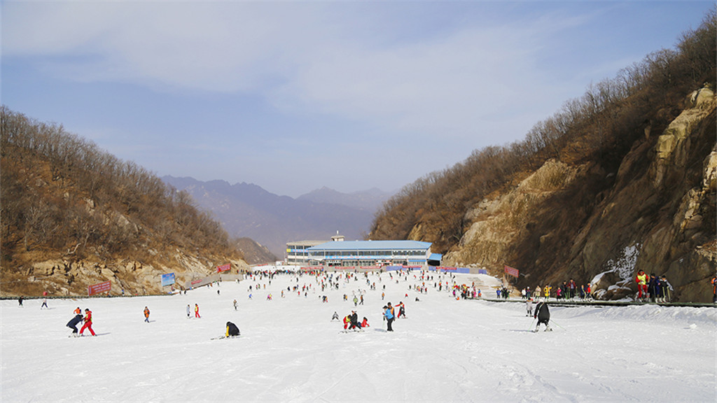 鲁山天龙池滑雪世界