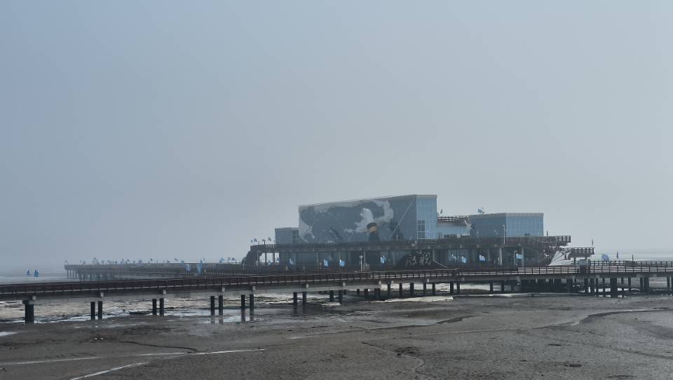 兴城红海栈道景区