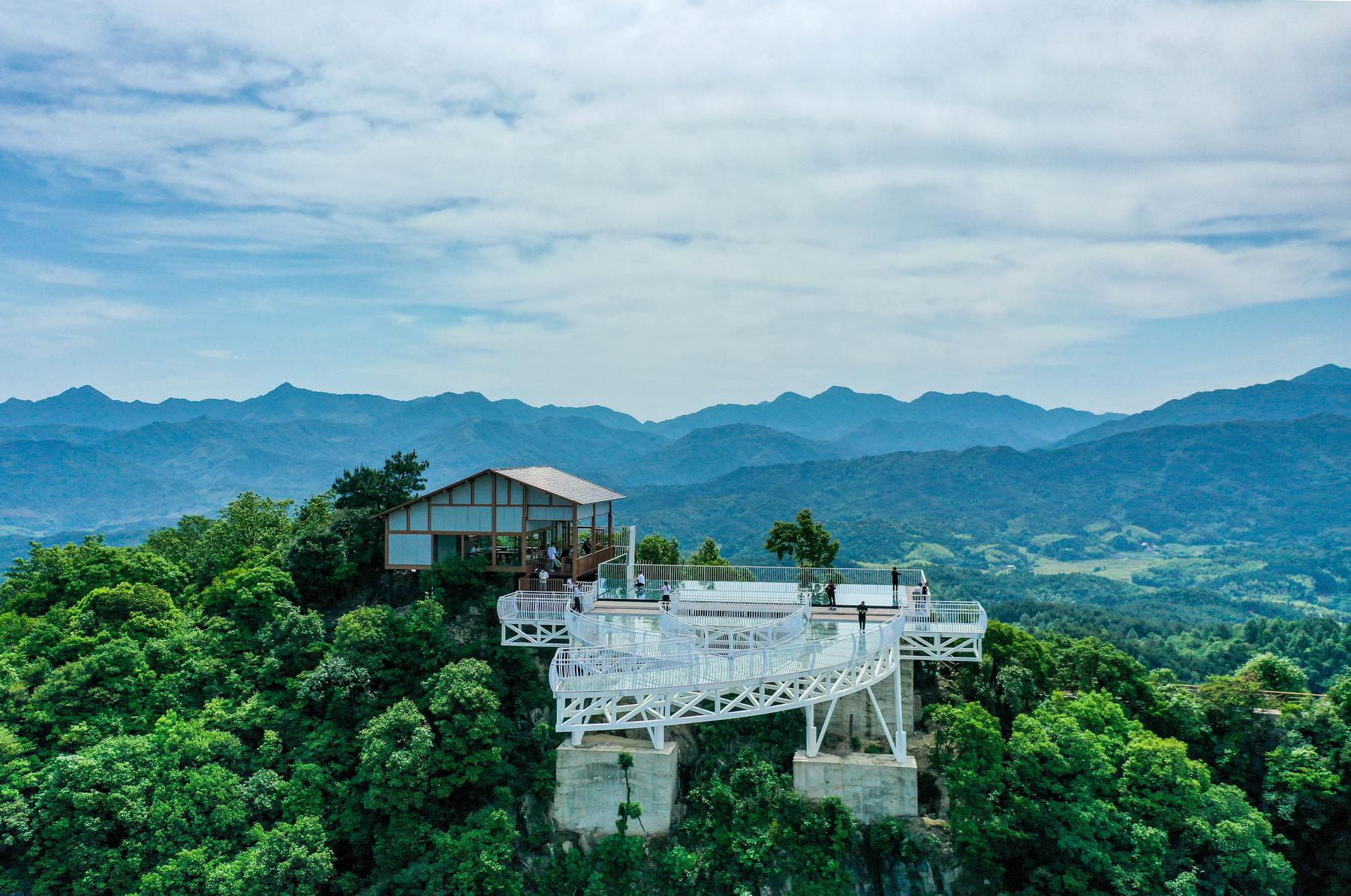 讲西野狼谷景区