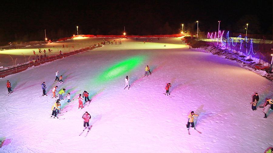 紫柏山国际滑场雪