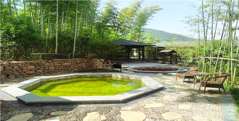 兴富陶温泉酒店