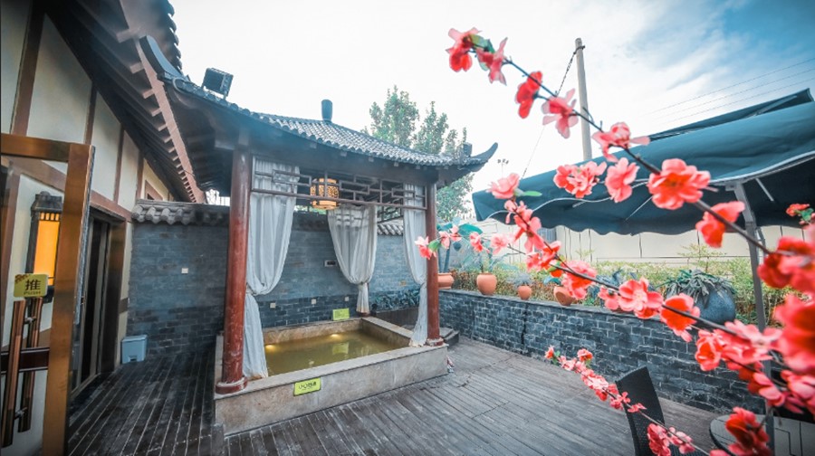 中华郡胜温泉