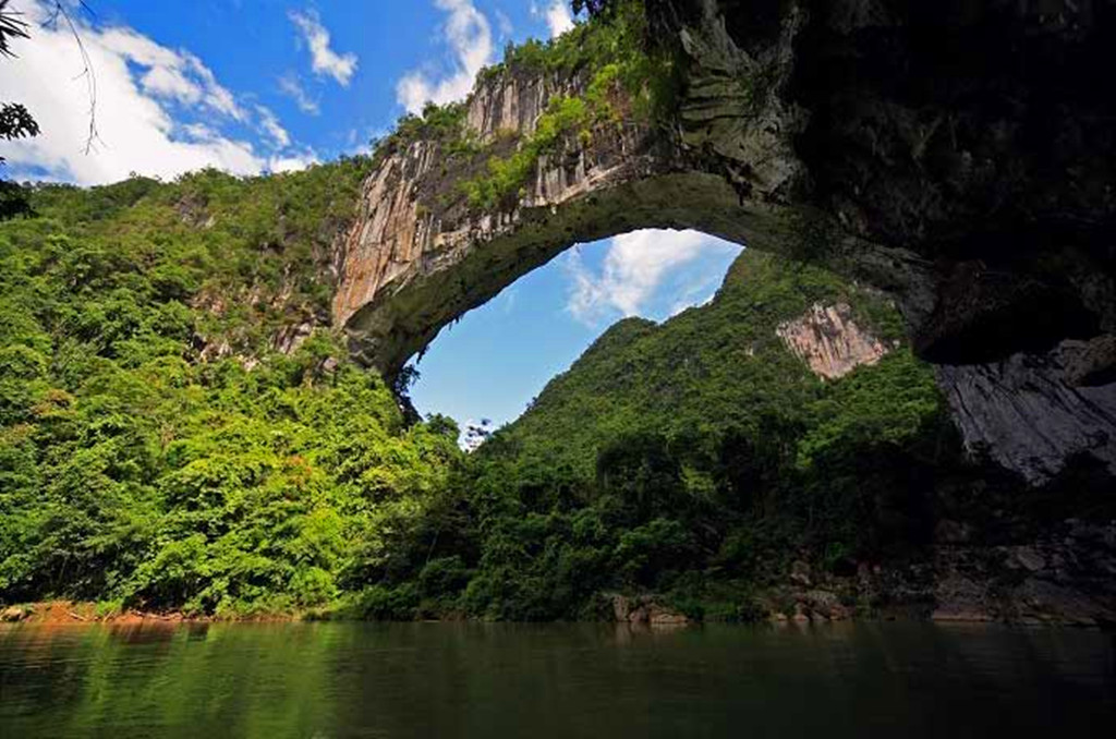 布柳河玫仙人桥景区