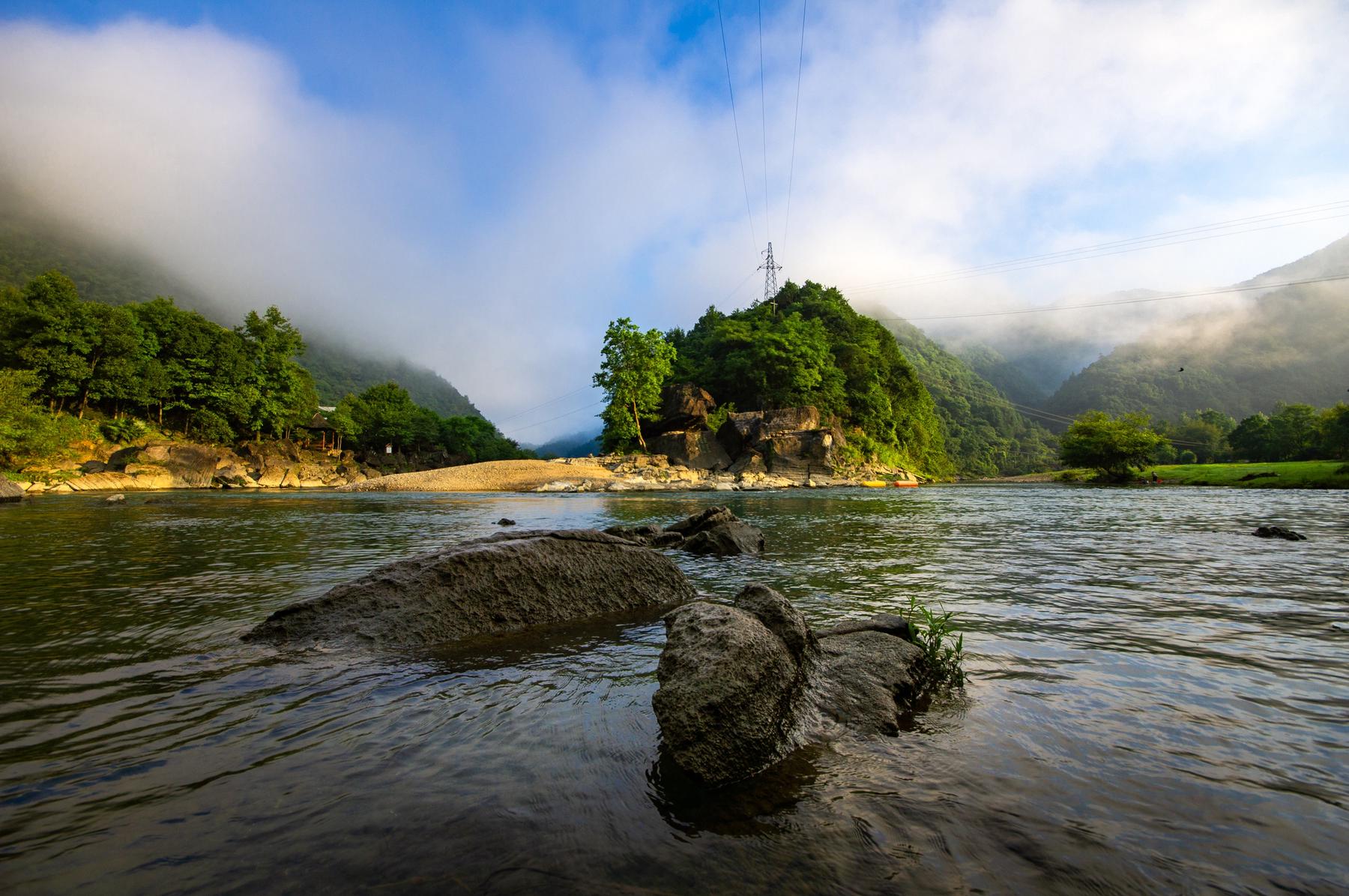 怪潭漂流