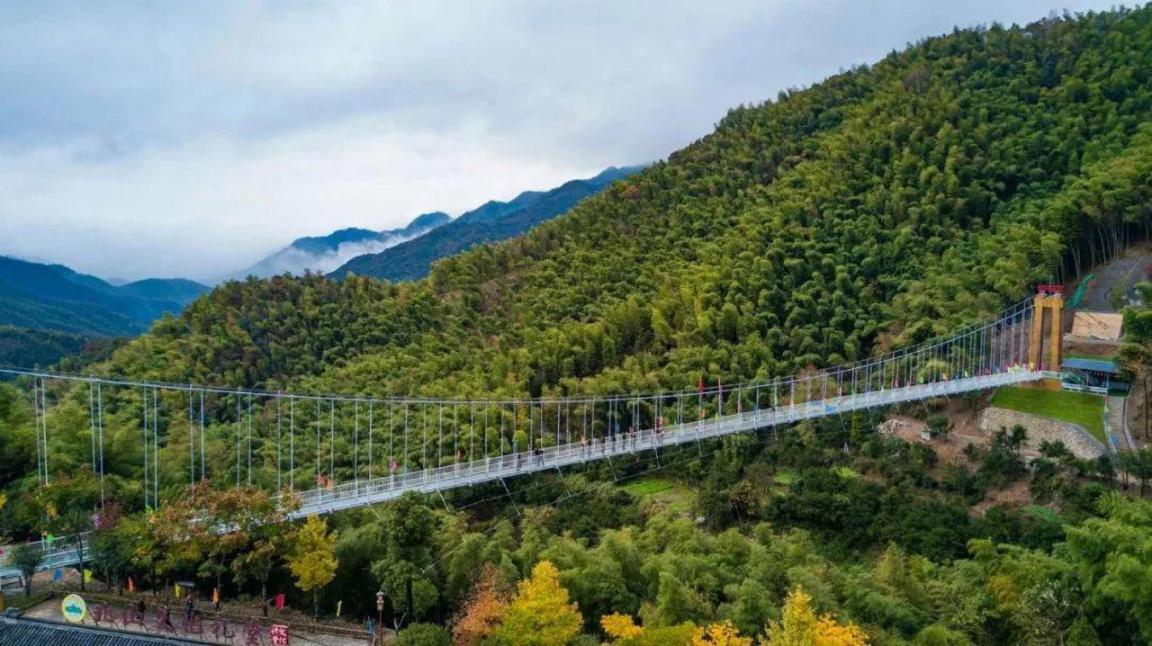 北山村云端天桥