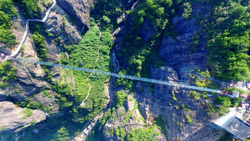 玻璃桥景区水牛冲寨