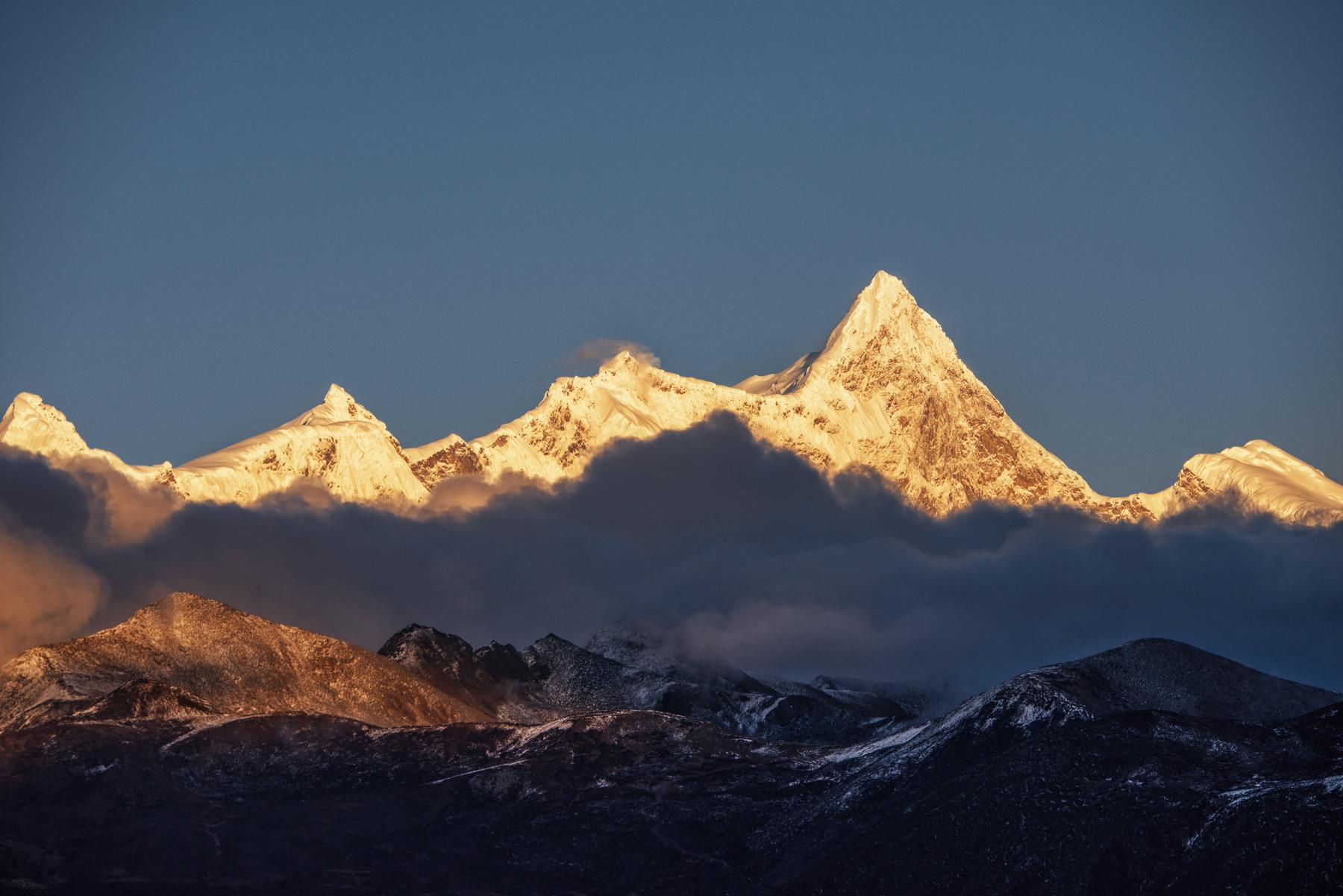 南迦巴瓦峰